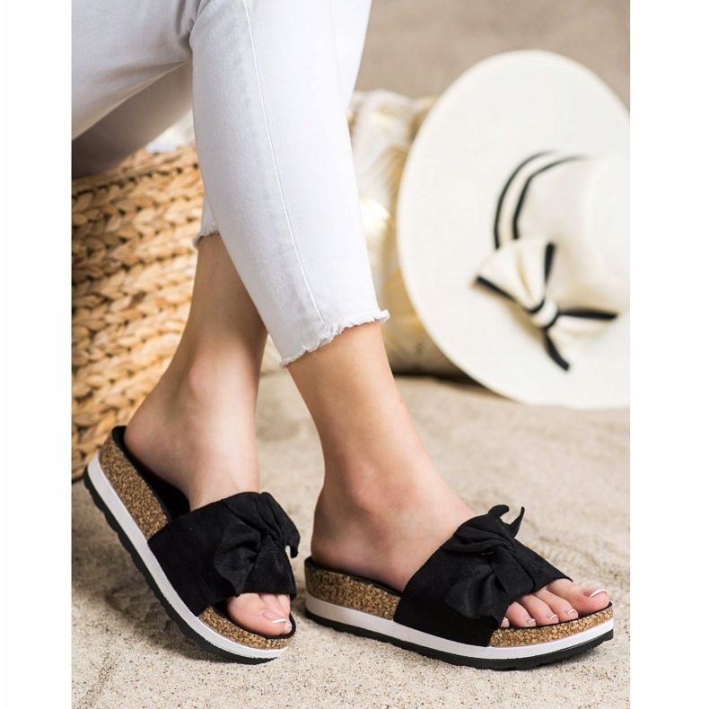 Evento Chinelos leves na plataforma preto 1