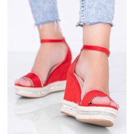 Sandálias de cunha vermelha com zircônia cúbica de Sun Sparrow vermelho 1 Sandálias de cunha vermelha com zircônia cúbica de Sun Sparrow vermelho 1