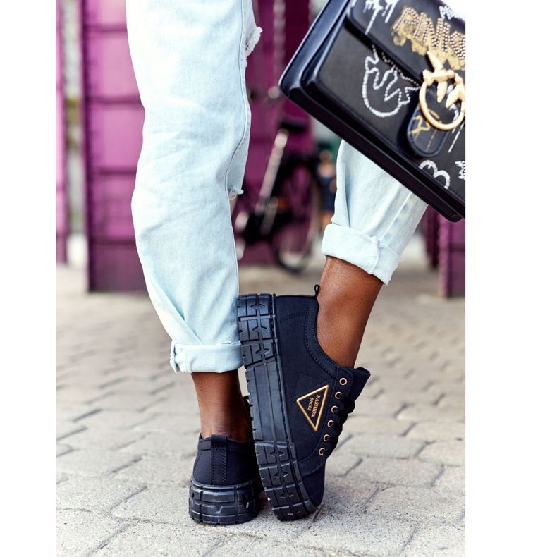 Tênis feminino na plataforma Black Big City Life preto 1