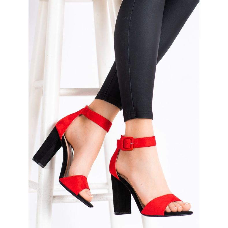 Goodin Sandálias vermelhas em um poste alto vermelho 1