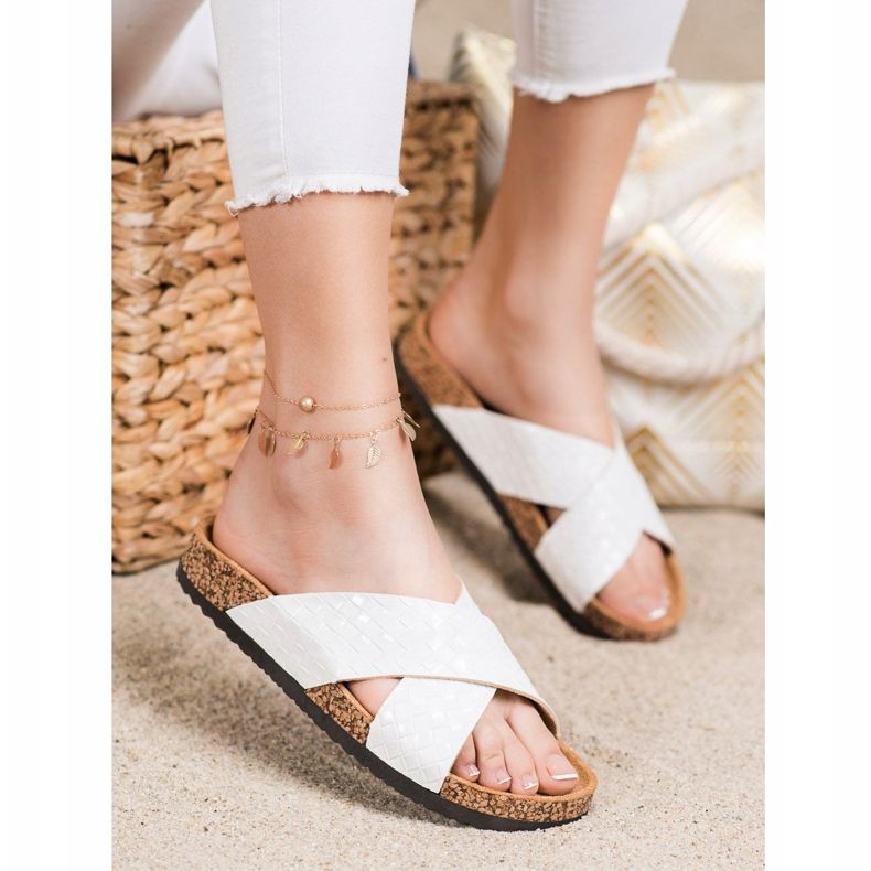 Bona Chinelos confortáveis ​​de couro ecológico branco 1