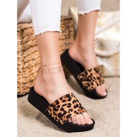 Bona Chinelos de plataforma com estampa leopardo marrom 1