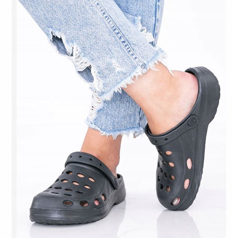 Chinelos Karolinos femininos negros preto 1