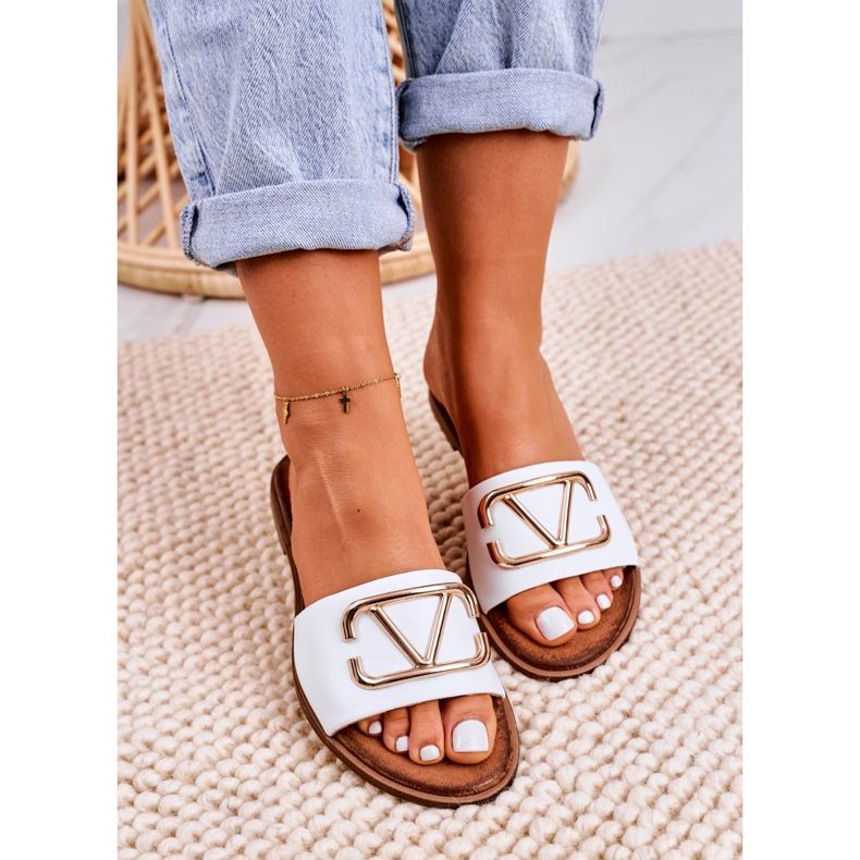 Nicole Chinelos femininos clássicos de couro branco evie dourado 1