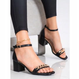 SHELOVET Sandálias Com Corrente Decorativa preto 1