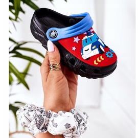 Chinelos de espuma infantil Crocs Black Blue Oscar preto vermelho azul 2