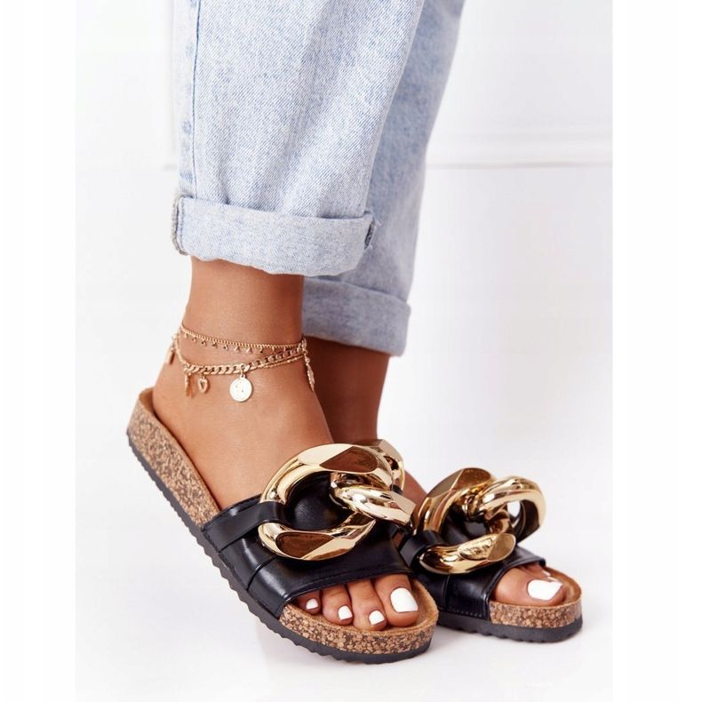 PS1 Chinelos pretos com uma corrente preta Last Dance 1 PS1 Chinelos pretos com uma corrente preta Last Dance 1