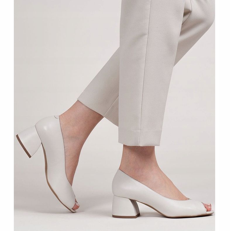 Marco Shoes Sapatilhas de couro bege 1576P com salto estável 2