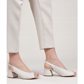 Marco Shoes Sandálias de couro branco 1573P com salto estável 1