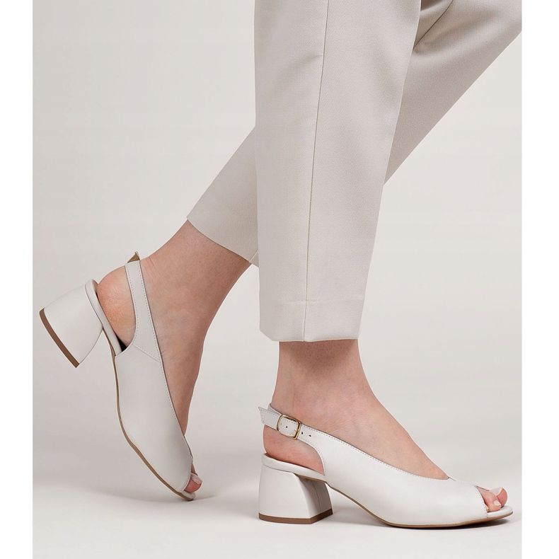 Marco Shoes Sandálias de couro branco 1573P com salto estável 2