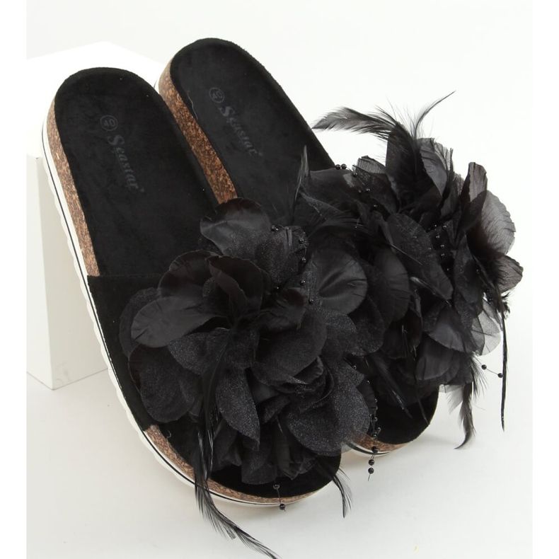 Chinelos de cortiça preta com flores CK113P Black preto 1