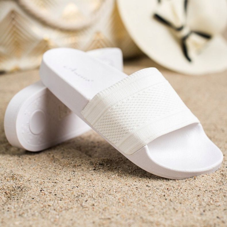 Anesia Paris Chinelos confortáveis branco 1