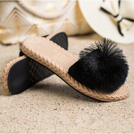 Bestelle Chinelos com pompom preto 1