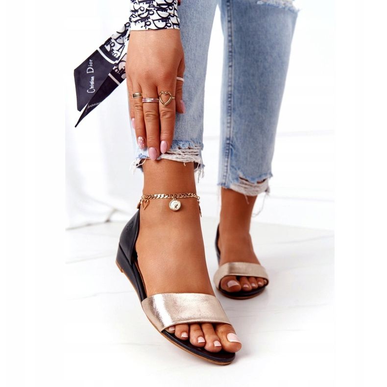 Sandálias de couro Maciejka 1971-46 Preto e dourado 2