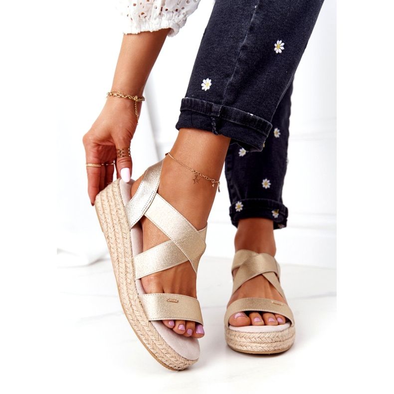 Sandálias de cunha com nervuras Big Star HH274414 Golden dourado 1