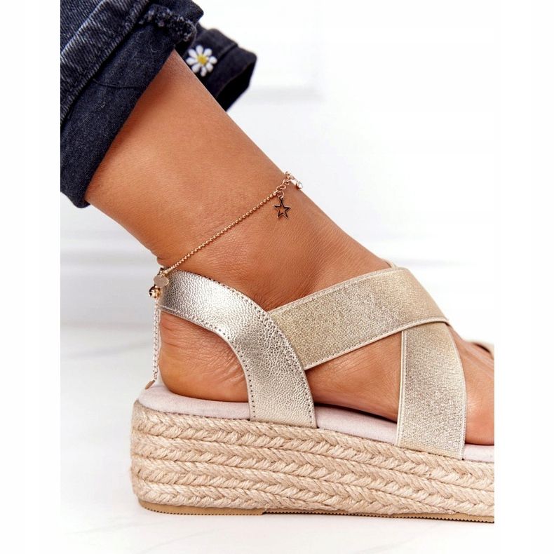 Sandálias de cunha com nervuras Big Star HH274414 Golden dourado 4