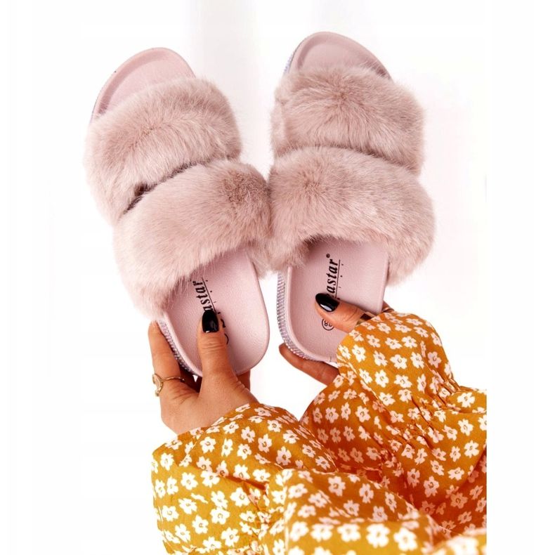 PS1 Chinelos bege na plataforma com pele e zircônia cúbica Uau! 5 PS1 Chinelos bege na plataforma com pele e zircônia cúbica Uau! 5