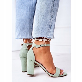 PS1 Sandálias de camurça verde em uma barra verde de Florença 2