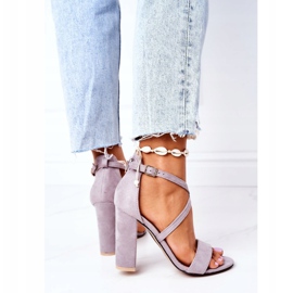 PS1 Sandálias de camurça em uma barra cinza dance comigo 2