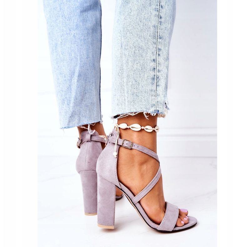 PS1 Sandálias de camurça em uma barra cinza dance comigo 2