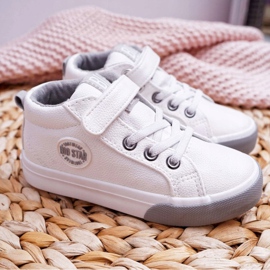 Sapatos infantis tênis Big Star White EE374002 branco 2