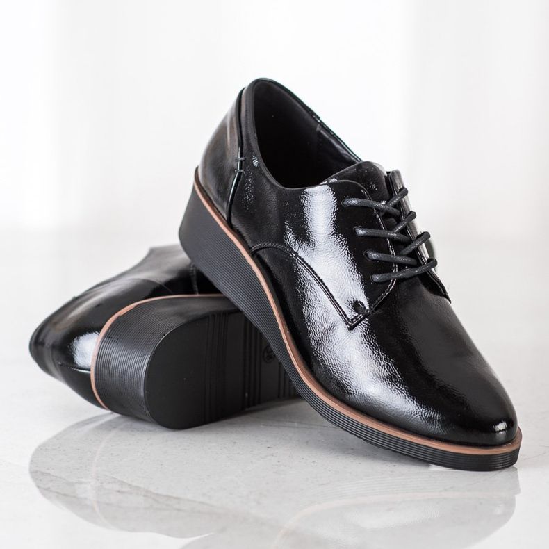 Sapatos de cunha Vinceza preto 1