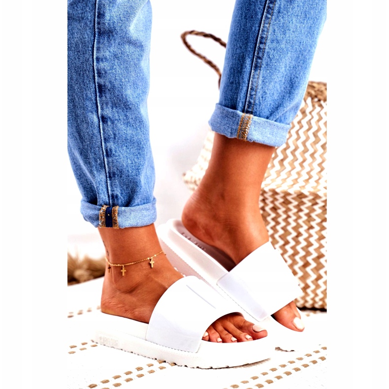 Chinelos femininos Big Star com plataforma branco FF274812 2