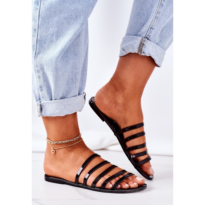 Chinelos lisos de borracha pretos viajam comigo 2