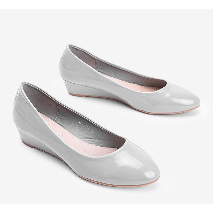 Sapatos cinza no salto baixo Chantal 2