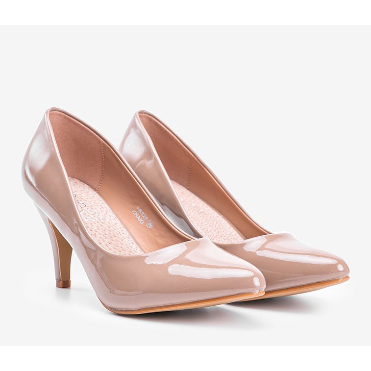 Sapatos bege em salto alto Fergi 1