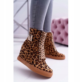 Tênis feminino Lu Boo Ouro Corrente Camurça Leopardo Monica bege marrom 2