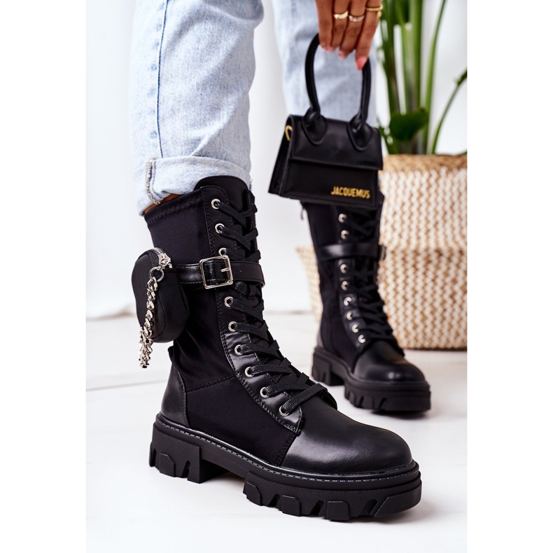 PS1 Trabalhadores calorosos com pele negra olham para mim preto 1