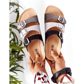 Chinelos com perfil de couro Big Star HH274588 Preto e Prata 1