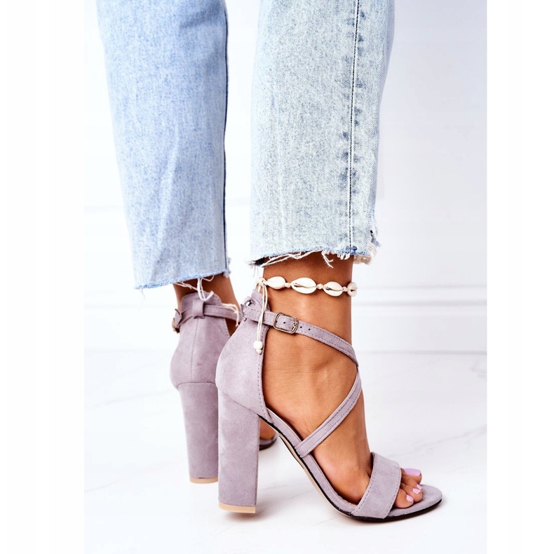 PS1 Sandálias de camurça em uma barra cinza dance comigo 2