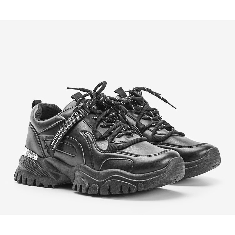 Tênis preto com sola Zooey grossa 1