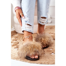 BM Chinelos com Pele Natural Camel Elsa castanho 2