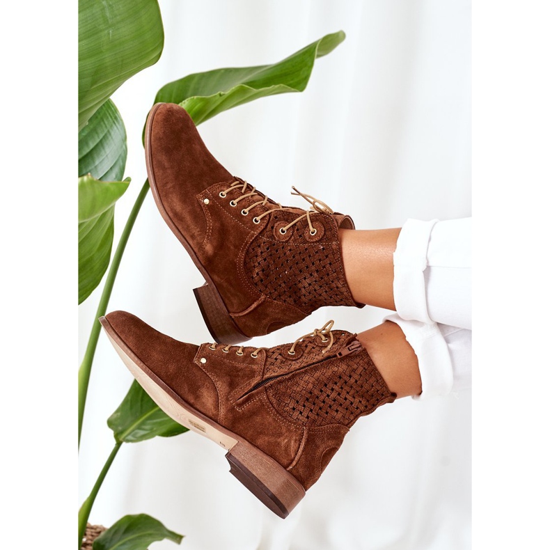 Alberto Violli Botas de camurça com padrão perfurado marrom Josie 1