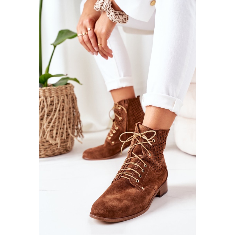 Alberto Violli Botas de camurça com padrão perfurado marrom Josie 2