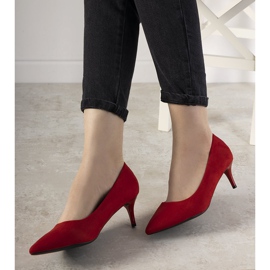 Sapatos vermelhos de salto baixo da Ferri 1