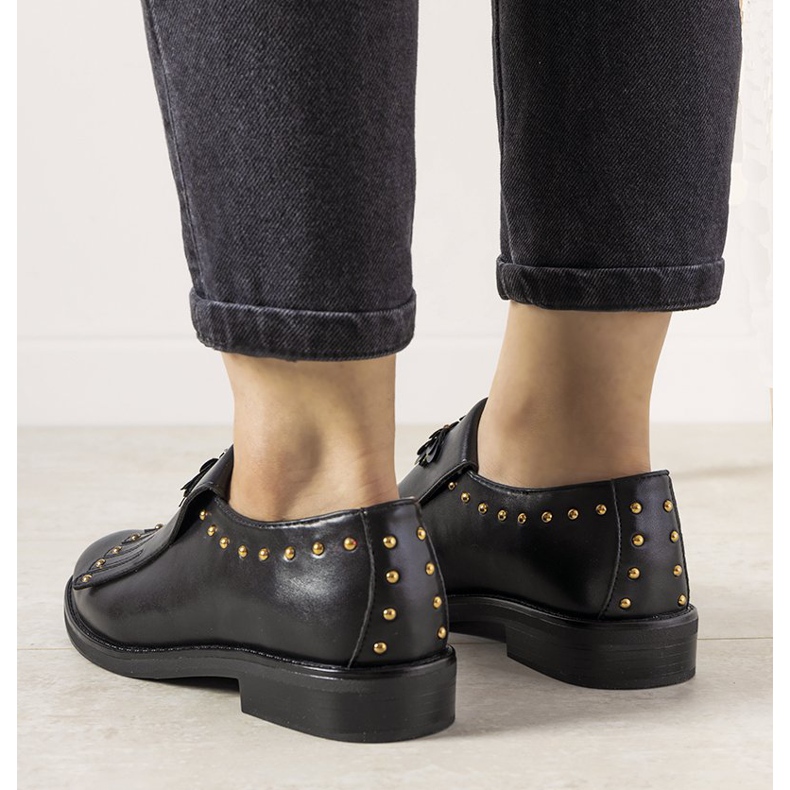 Sapatos deslizantes pretos com tachas GF-FD9 1 Sapatos deslizantes pretos com tachas GF-FD9 1