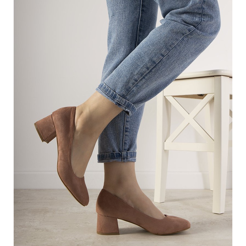 Bombas rosa na postagem Sempre 1