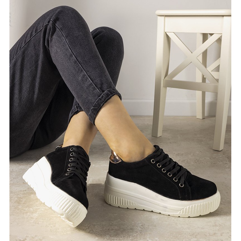 Tênis esportivos pretos com sola alta Rapter 1 Tênis esportivos pretos com sola alta Rapter 1