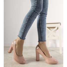 Bombas laqueadas rosa no pilar Bellisima 1