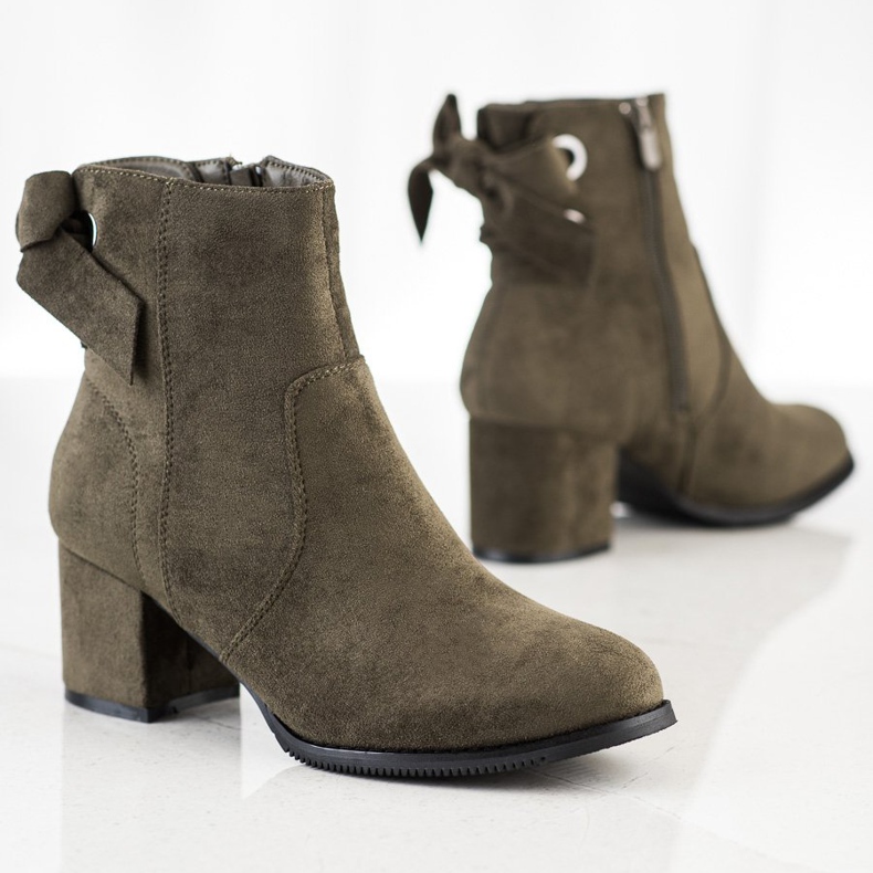 J. Star Botas cáqui com encadernação decorativa verde 1