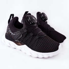 Calçado desportivo infantil com botão ABCKIDS preto 2 Calçado desportivo infantil com botão ABCKIDS preto 2