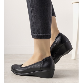 Sapatos pretos com sola Vontare grossa 1