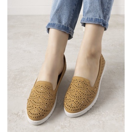 Mocassins de camelo com padrão de Loretta com orifícios castanho 1