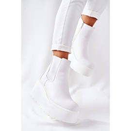 PB1 Botas isoladas brancas Montiano branco 2