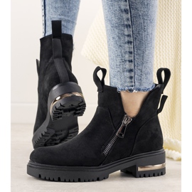 Botas pretas com recortes incríveis preto 1