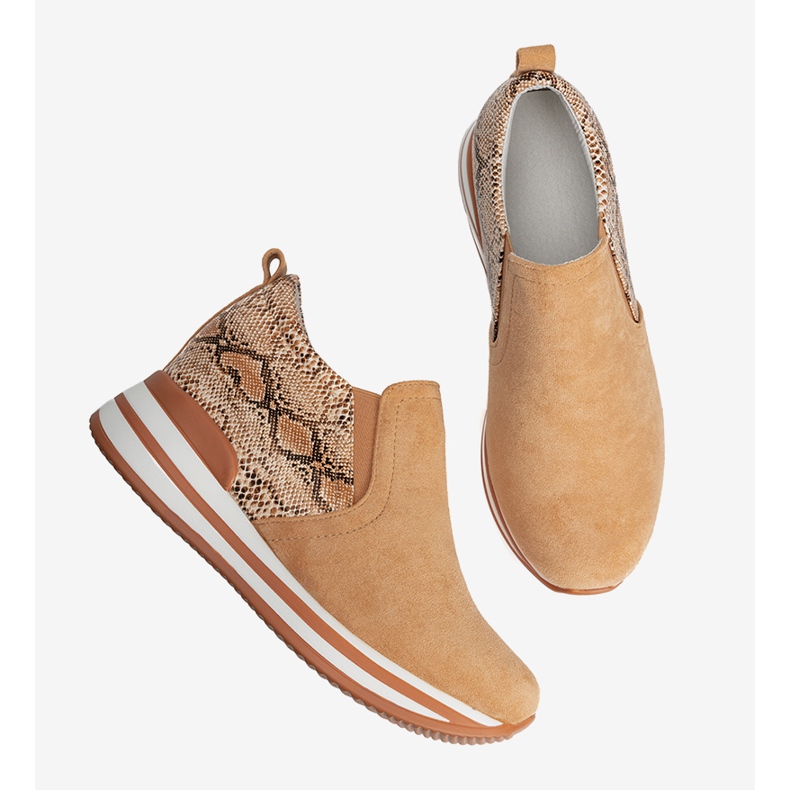 BM Tênis laranja na cunha Infinitale 1